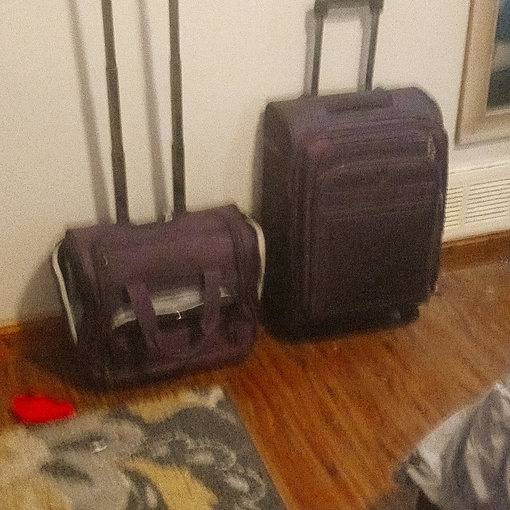 Luggage set.